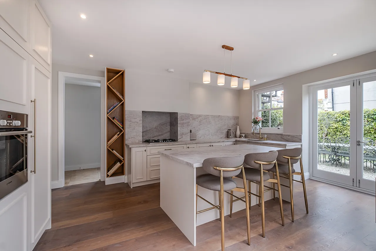 Clapham Common North Side, London, SW4, photo 12