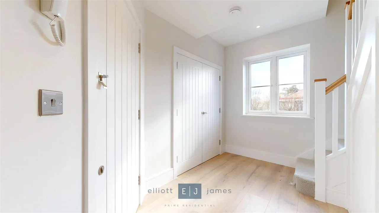Freya Lodge, Loughton, photo 7
