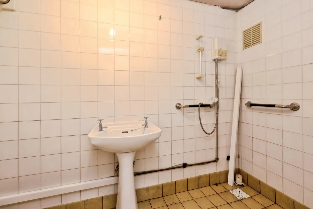 Priory Place, Sheffield, S7, photo 9