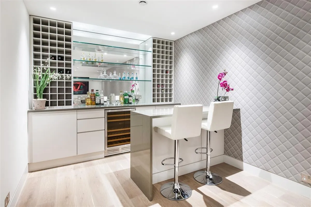 Pavilion Road, Knightsbridge, SW1X, photo 2