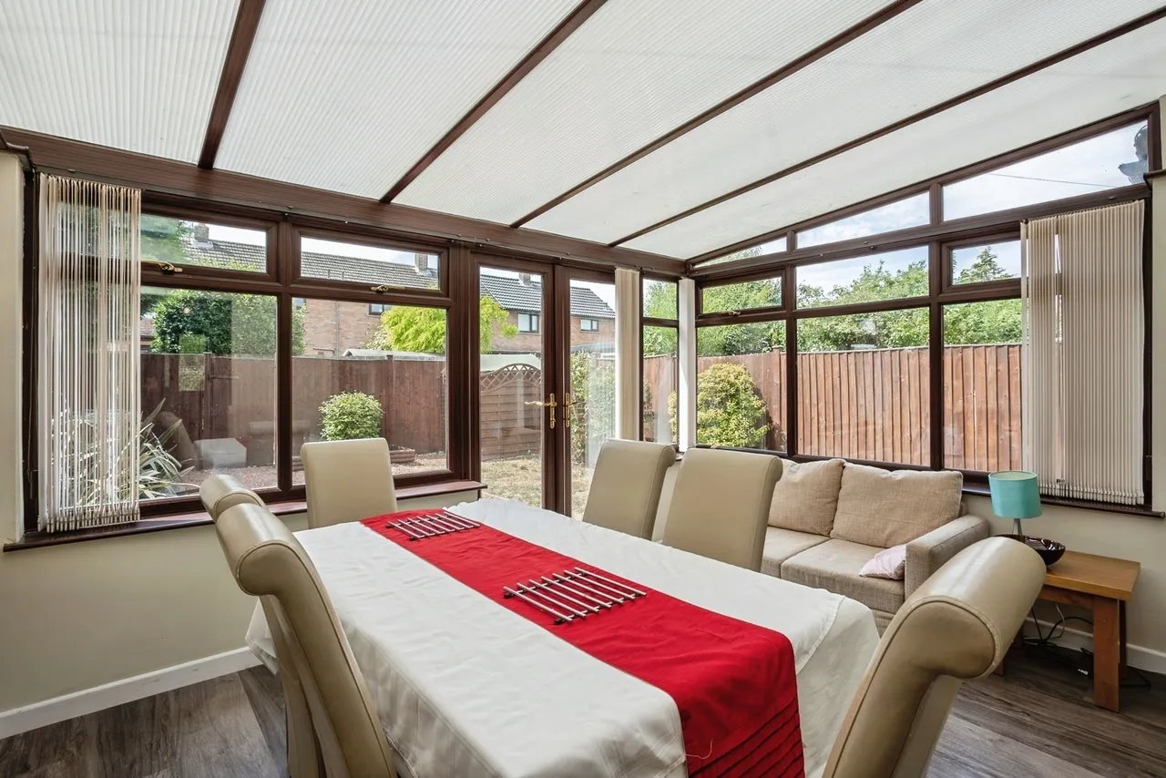 Fairway Crescent, Newton, NG13, photo 11