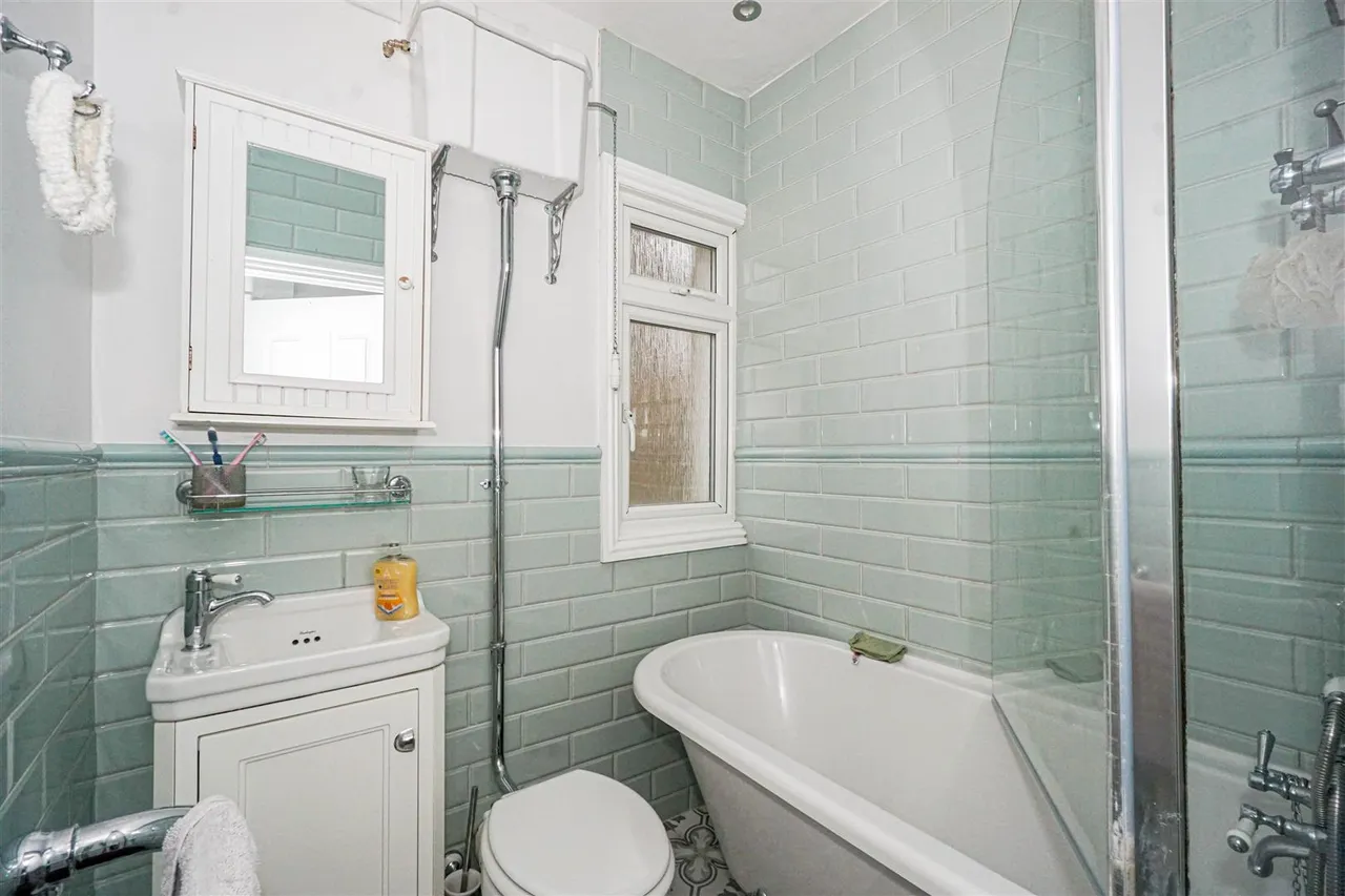 St. Helens Road, Hastings, photo 11