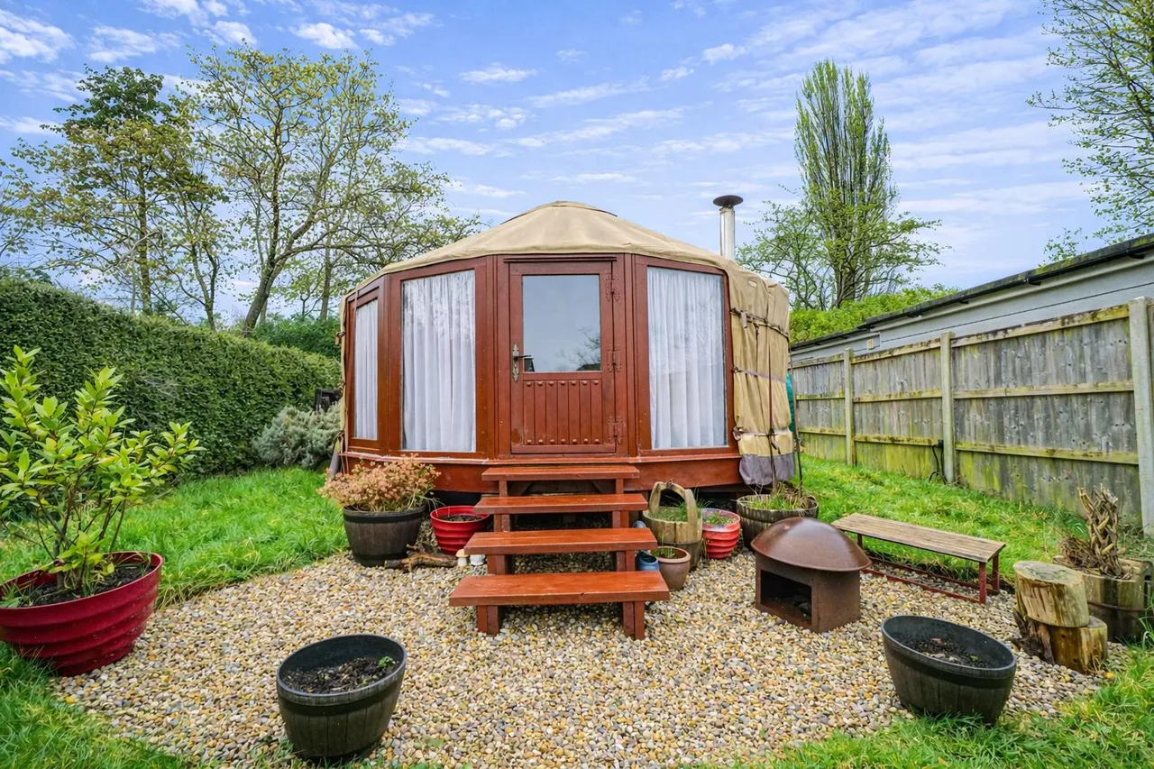 St. Helens Road, Hastings, photo 9