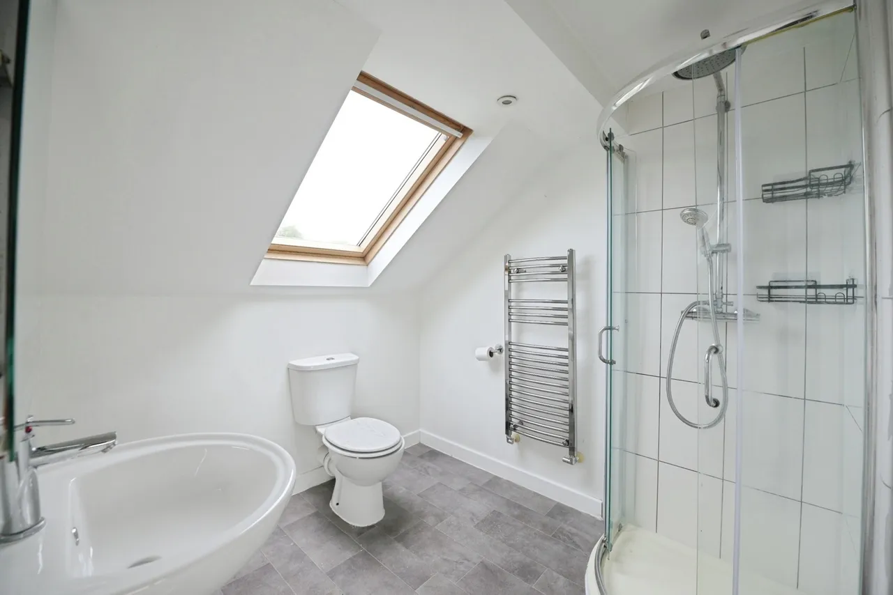 St. Johns Road, Romford, RM5, photo 12