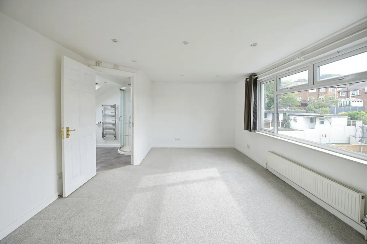 St. Johns Road, Romford, RM5, photo 11