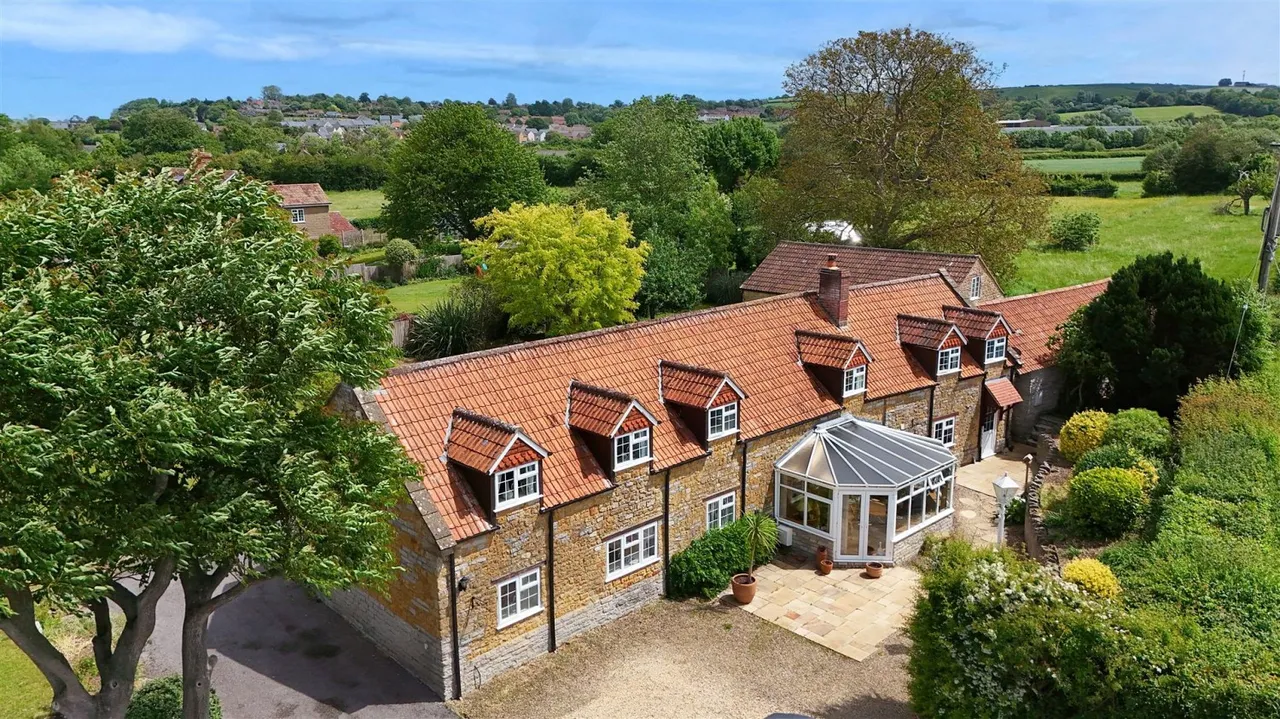 5 bed house for sale, Clanville, BA7