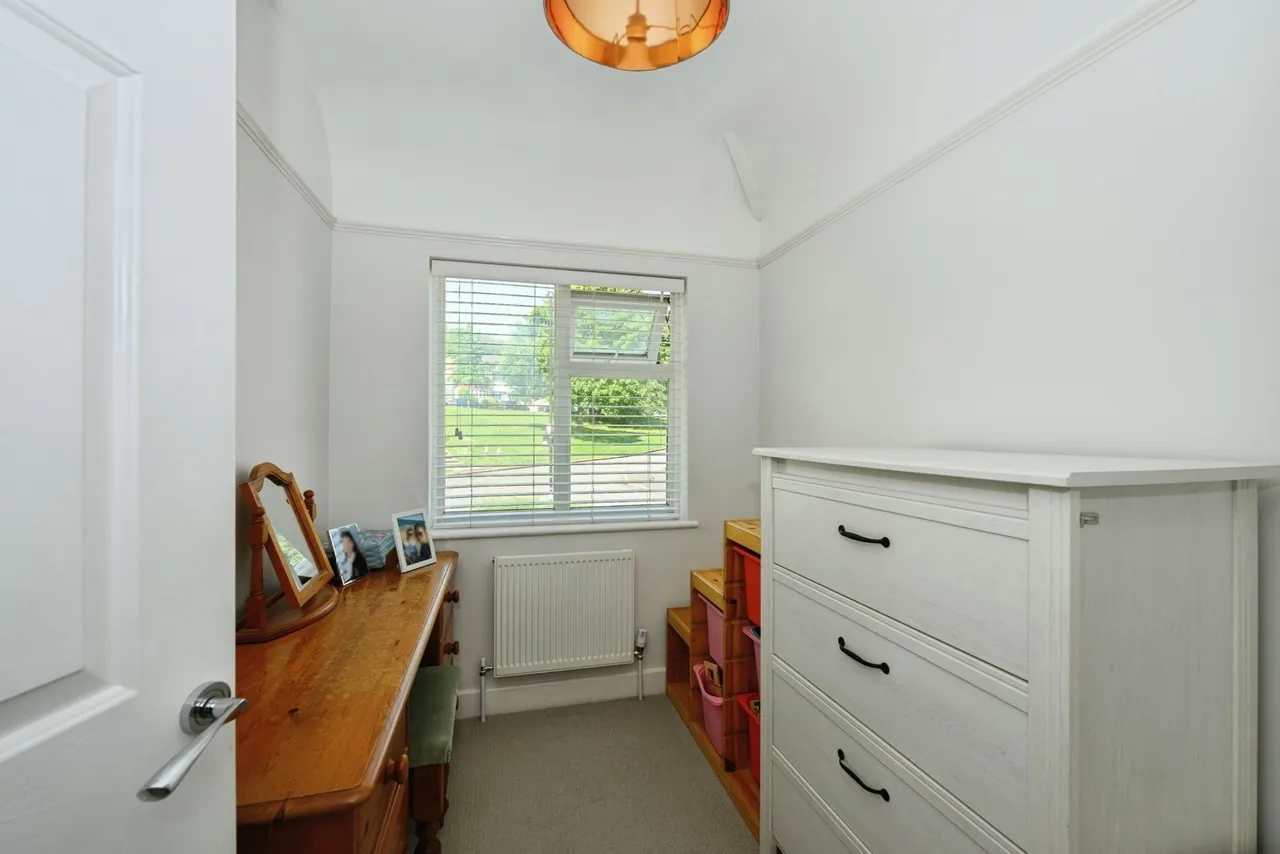 Roke Road, Kenley, CR8, photo 16