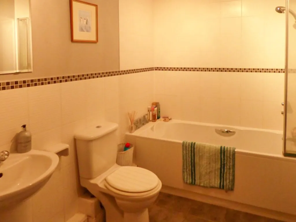 Staverton, Trowbridge, photo 12