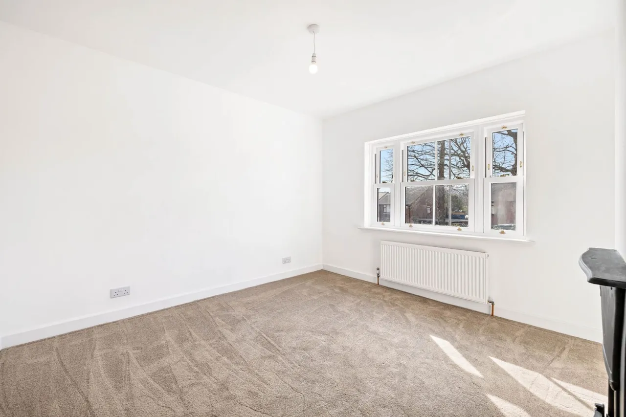 Dunnings Road, East Grinstead, RH19, photo 20
