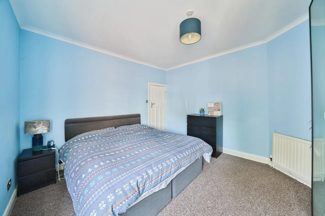 Clinton Crescent, Ilford, IG6, photo 15