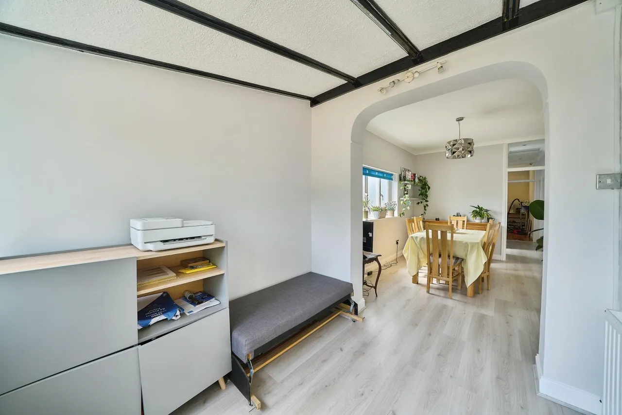 Clinton Crescent, Ilford, IG6, photo 11