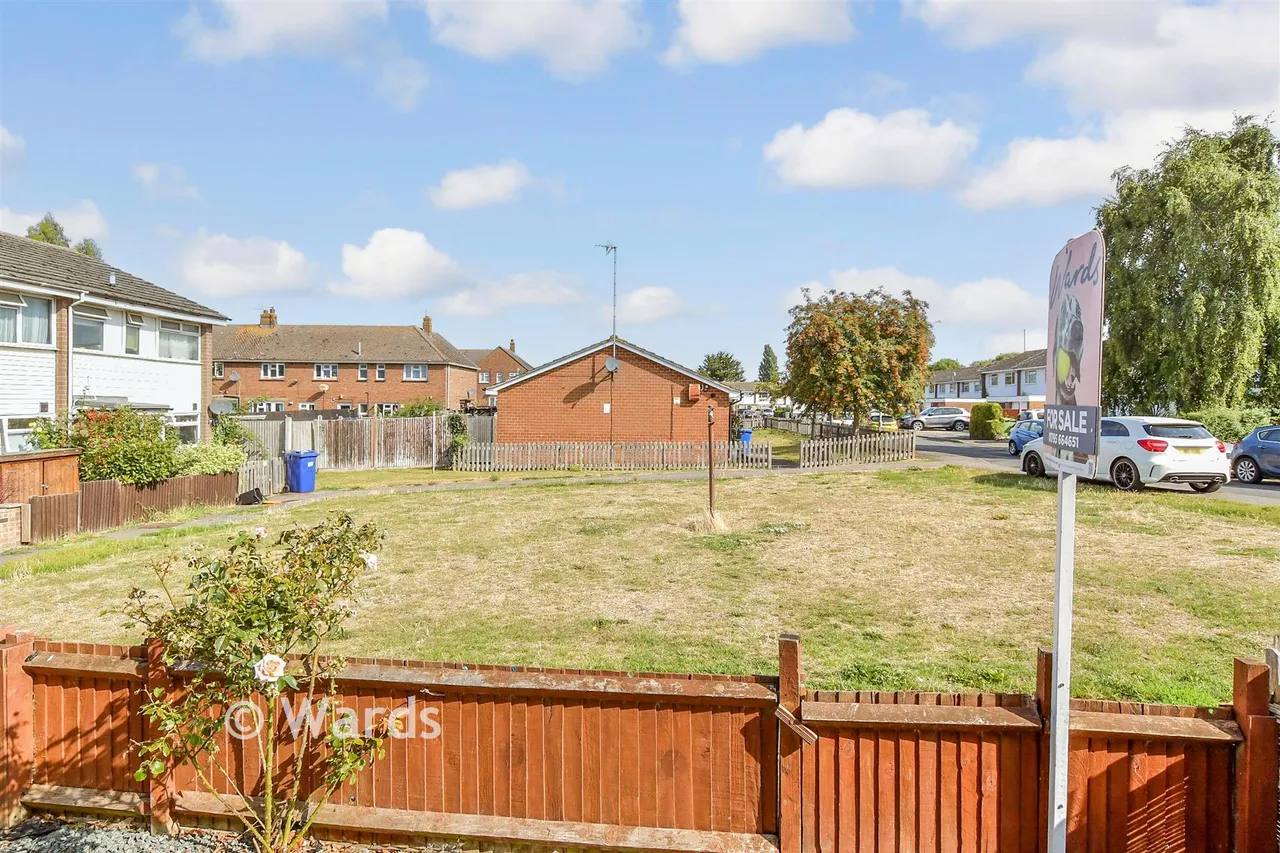 Bramley Way, Eastchurch, ME12, photo 11