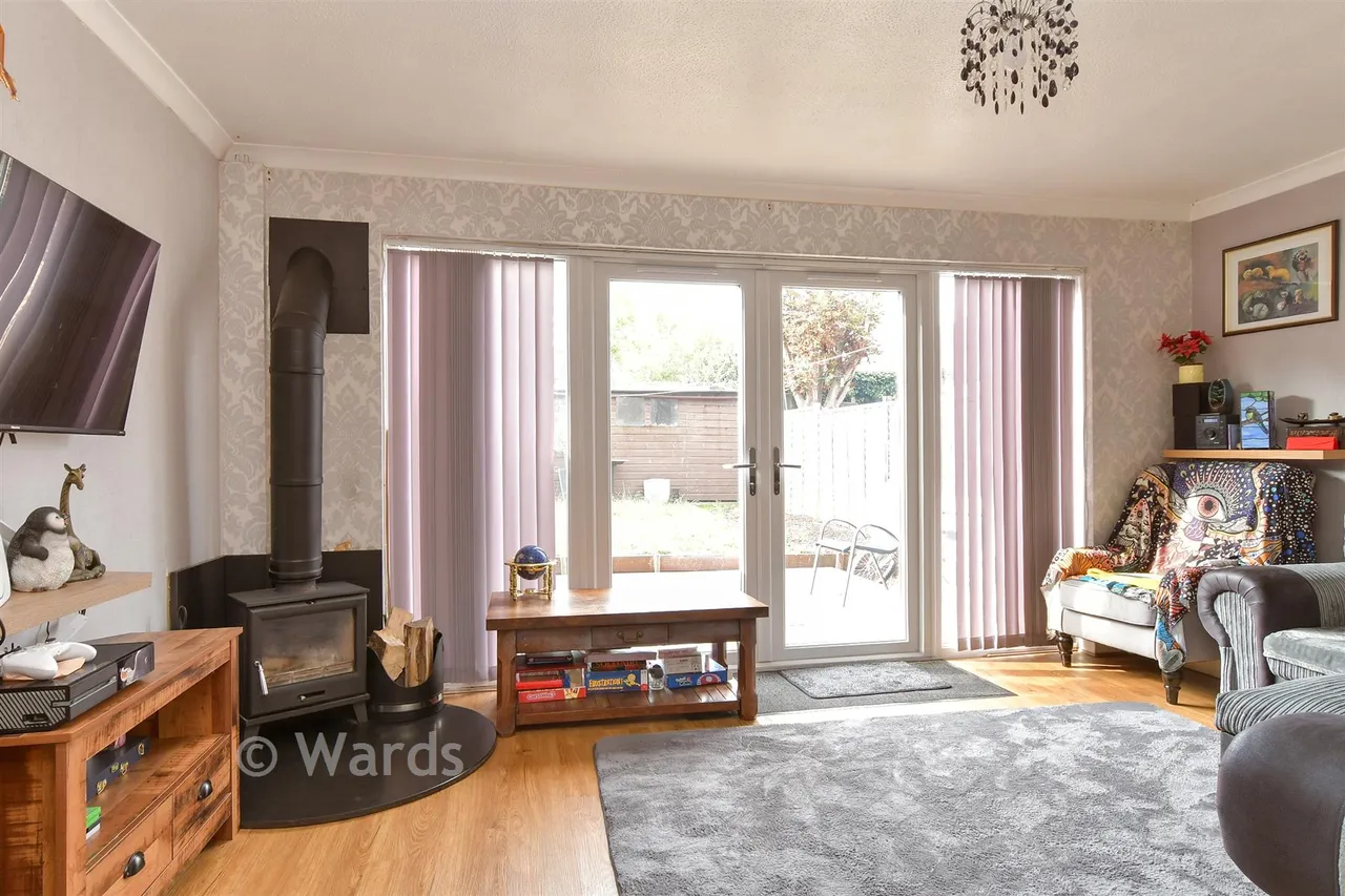 Bramley Way, Eastchurch, ME12, photo 2