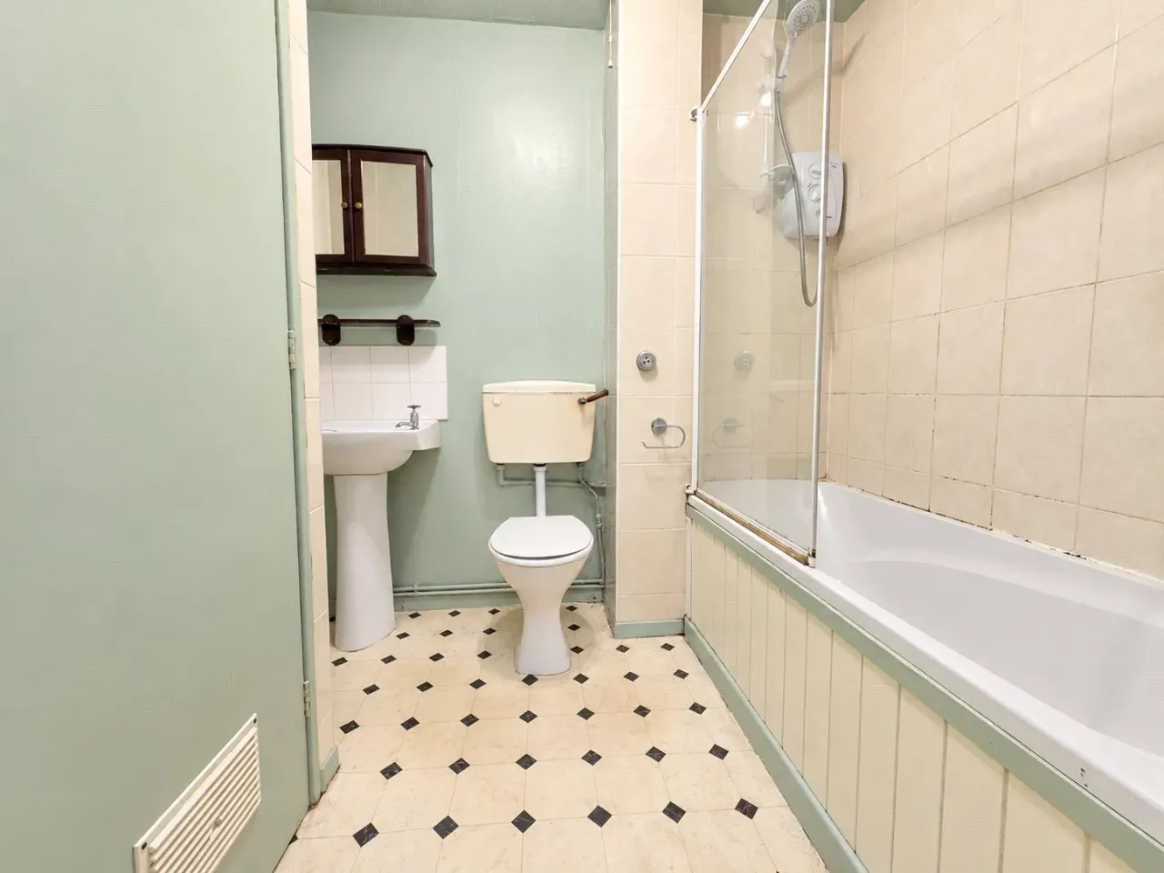 Boston Avenue, Rayleigh, SS6, photo 5