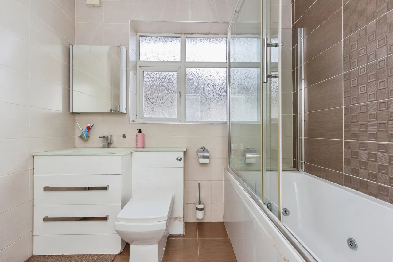 Seymour Grove, Old Trafford, Manchester, M16, photo 20