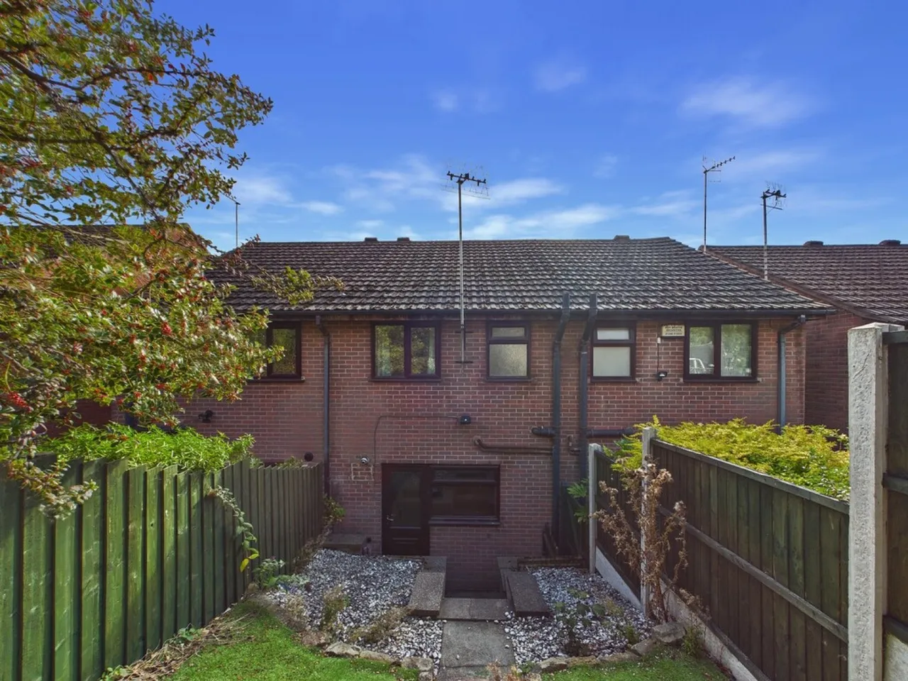 Holland Road, Old Whittington, S41, photo 4