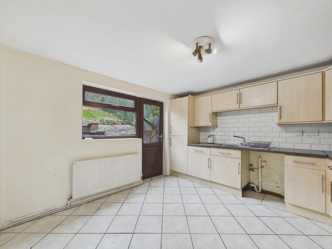 Holland Road, Old Whittington, S41, photo 5