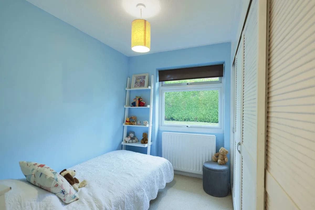 Mapledrakes Close, Ewhurst, GU6, photo 10