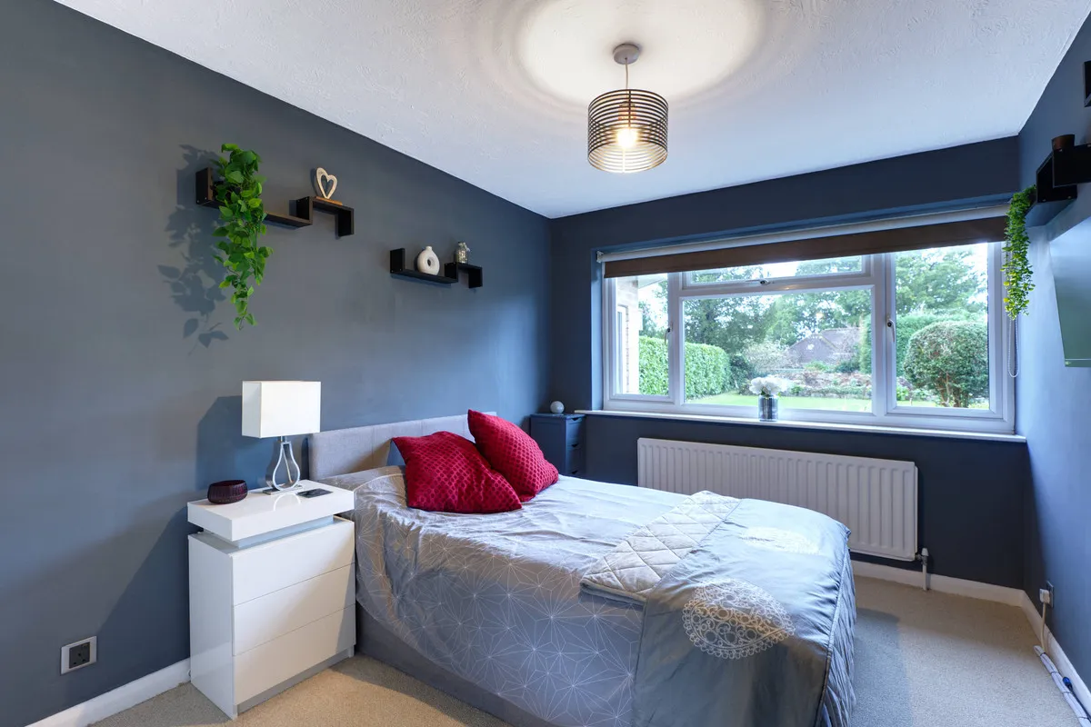 Mapledrakes Close, Ewhurst, GU6, photo 12