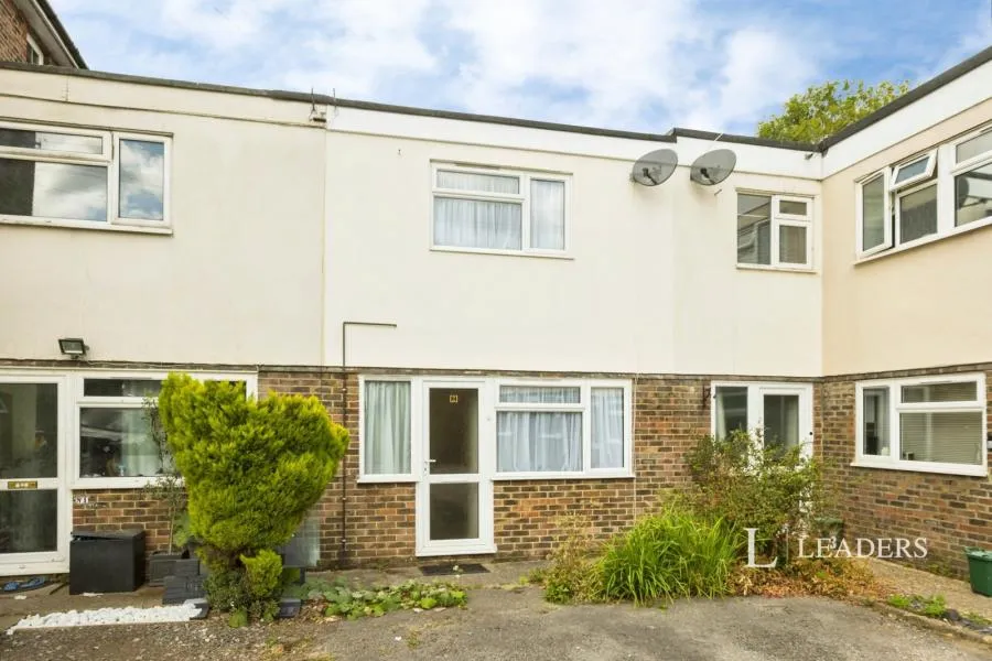 2 bed house to rent, Forest Ridge, Sharpthorne, RH19