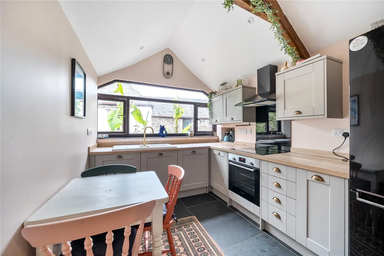 Launceston, PL15, photo 20