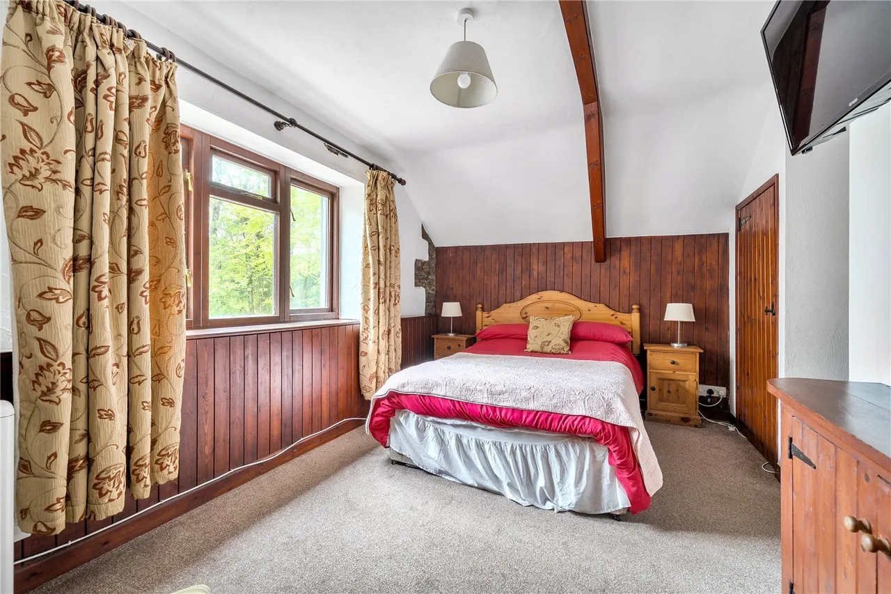 Launceston, PL15, photo 24