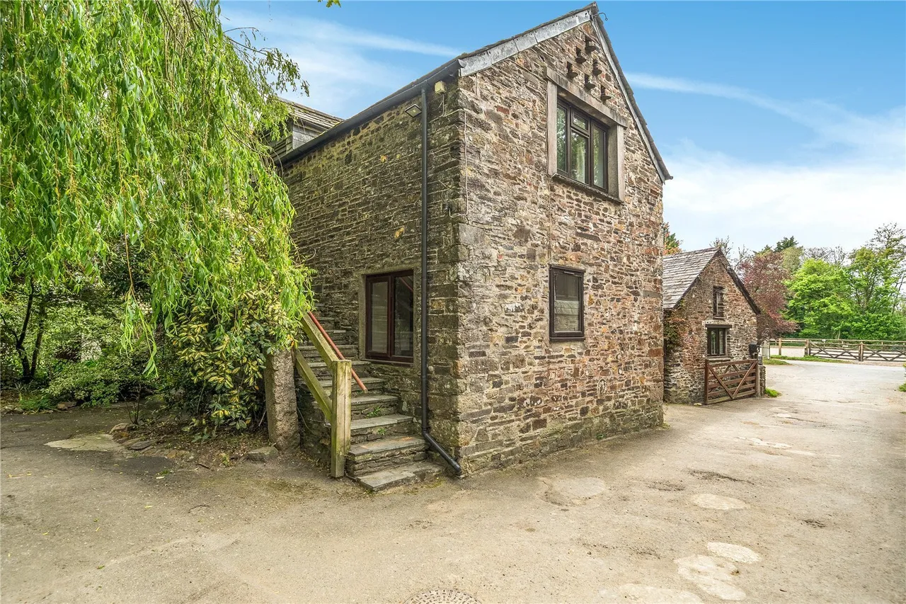 Launceston, PL15, photo 23