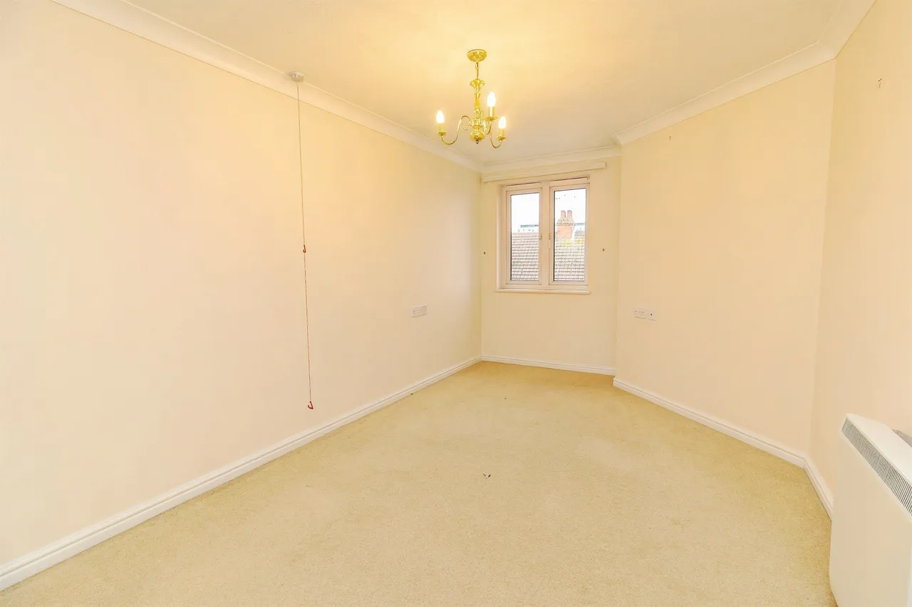 Clifford Avenue, Bletchley, MK2, photo 12