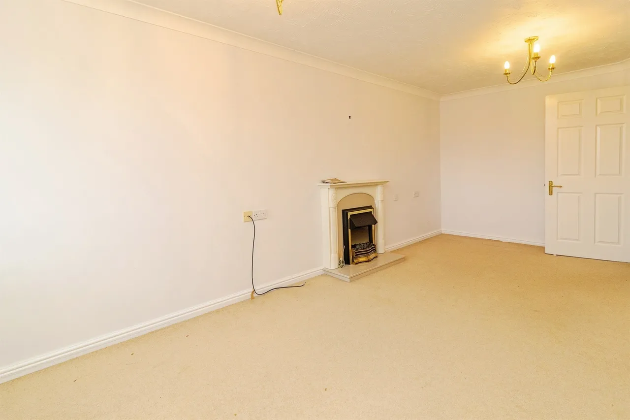 Clifford Avenue, Bletchley, MK2, photo 9
