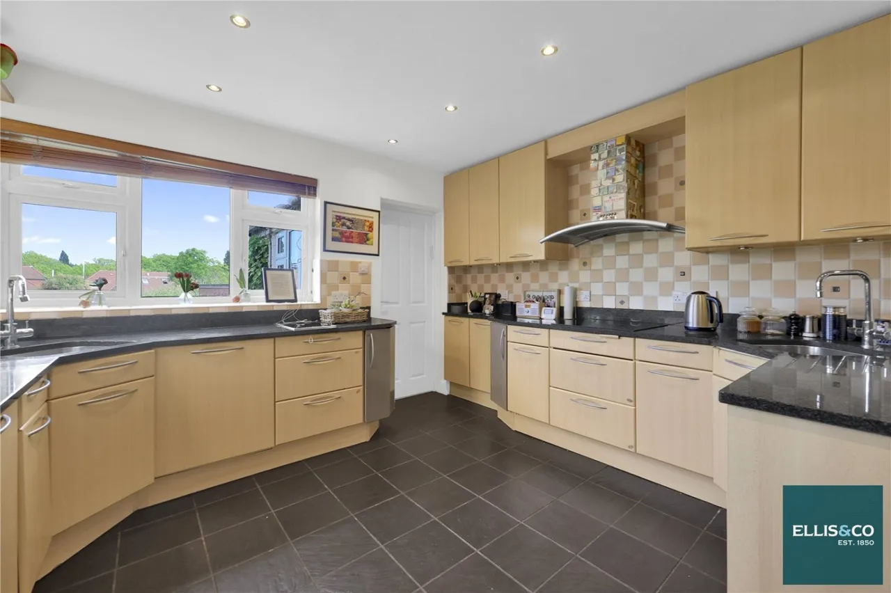 Tenterden Drive, Hendon, NW4, photo 21