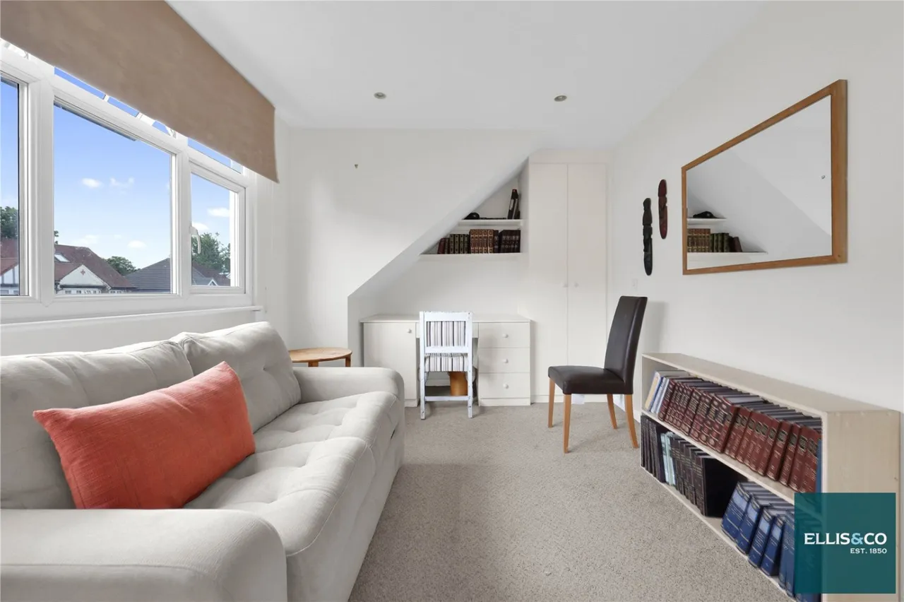 Tenterden Drive, Hendon, NW4, photo 18