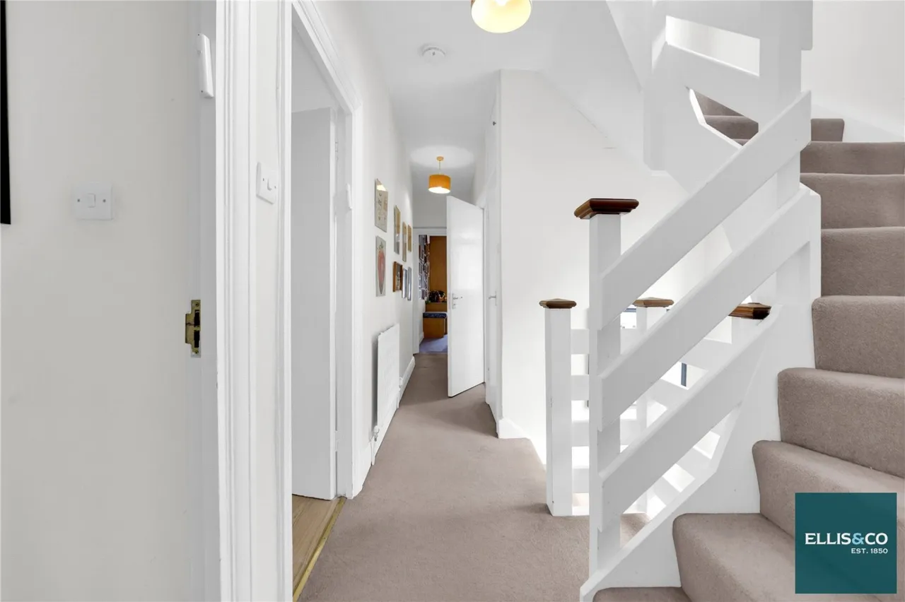 Tenterden Drive, Hendon, NW4, photo 10