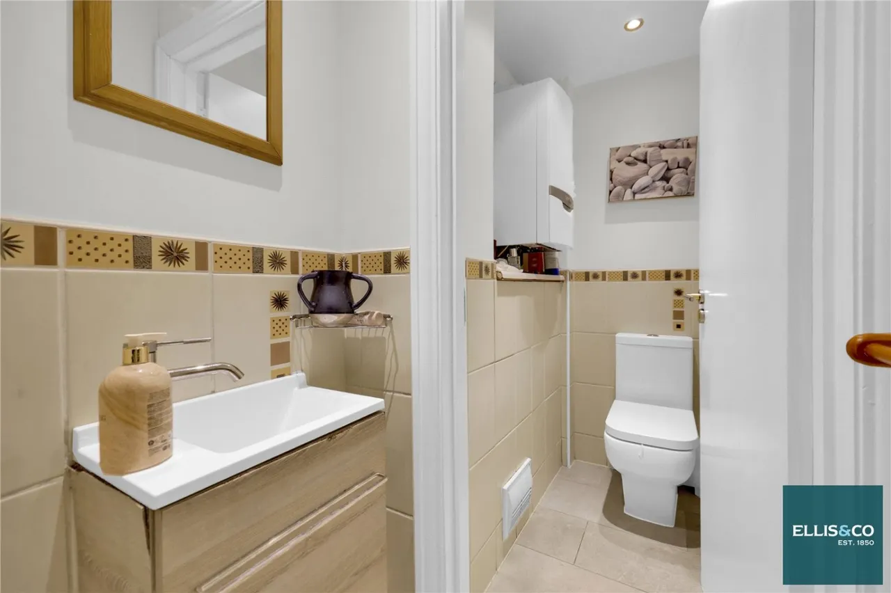 Tenterden Drive, Hendon, NW4, photo 8