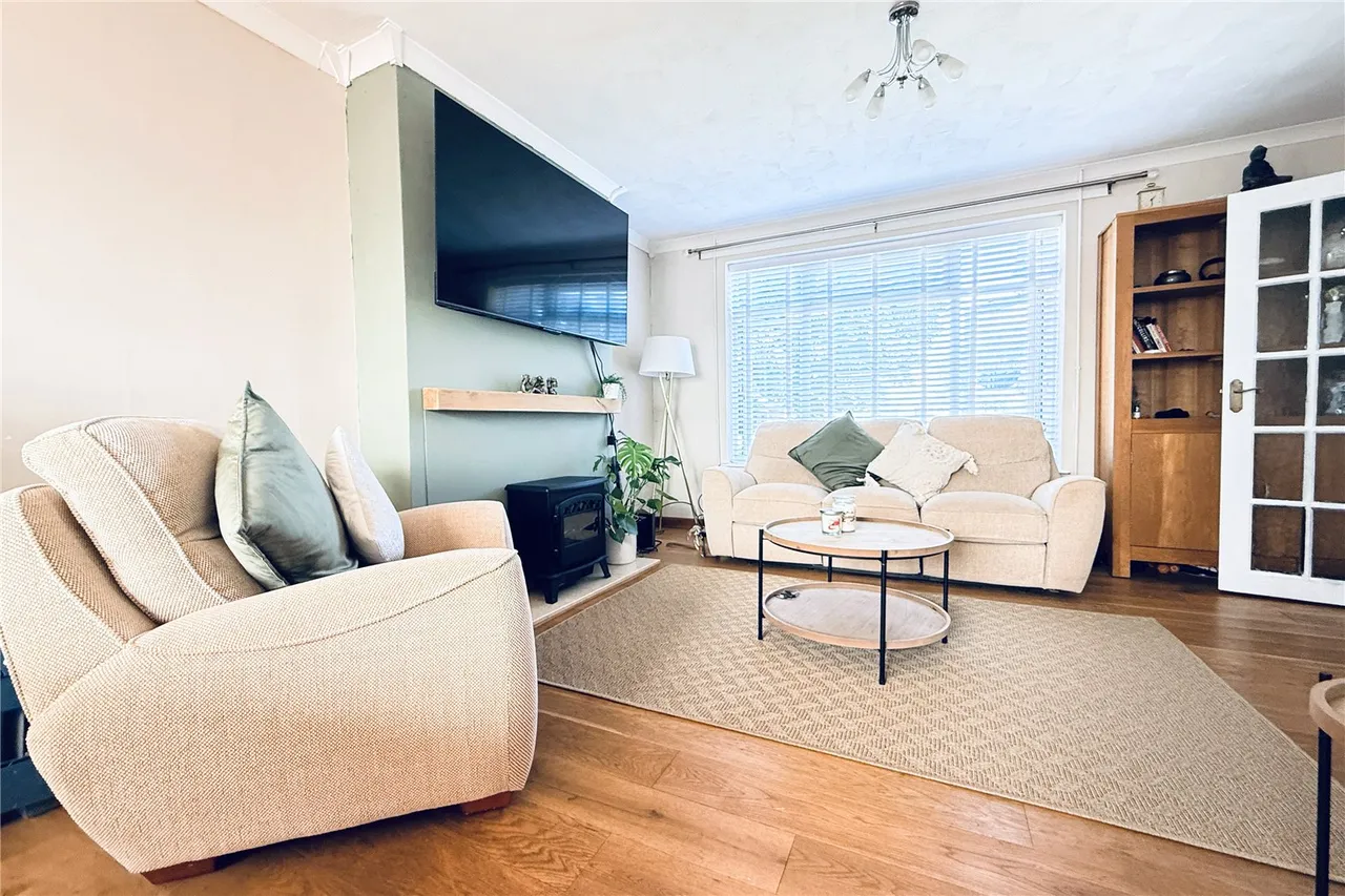 Cheyne Way, Farnborough, Hampshire, GU14 8SE, photo 11
