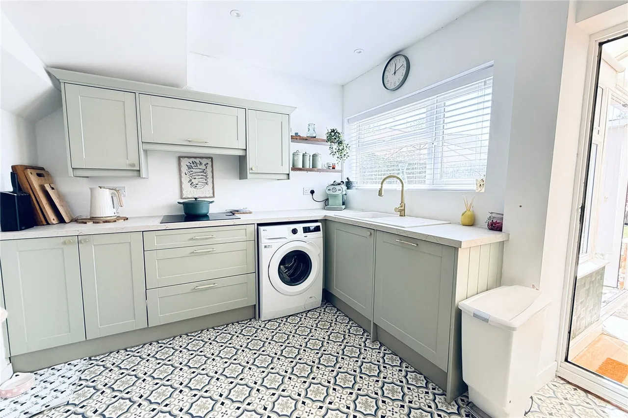 Cheyne Way, Farnborough, Hampshire, GU14 8SE, photo 14