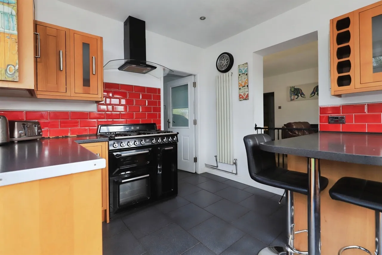 Eliot Croft, Bilston, WV14, photo 9