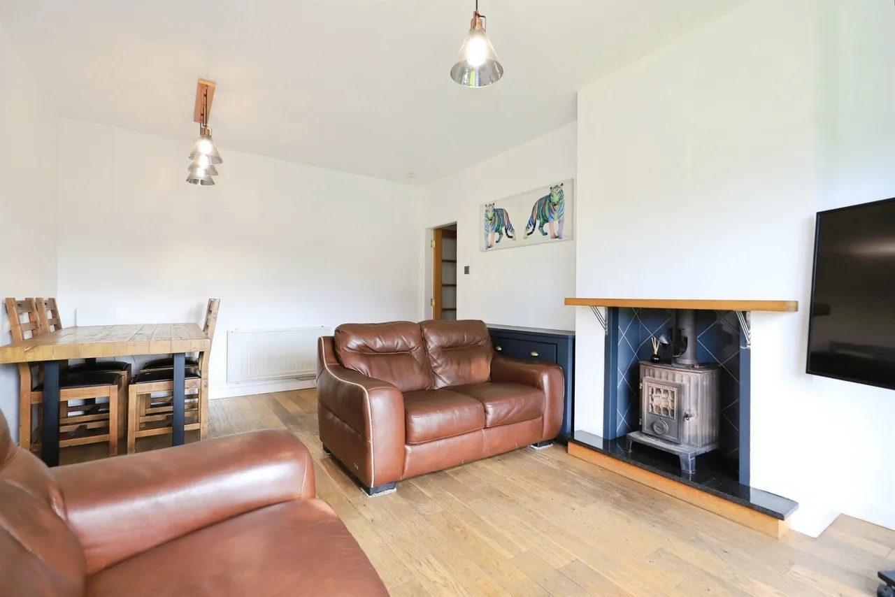 Eliot Croft, Bilston, WV14, photo 5