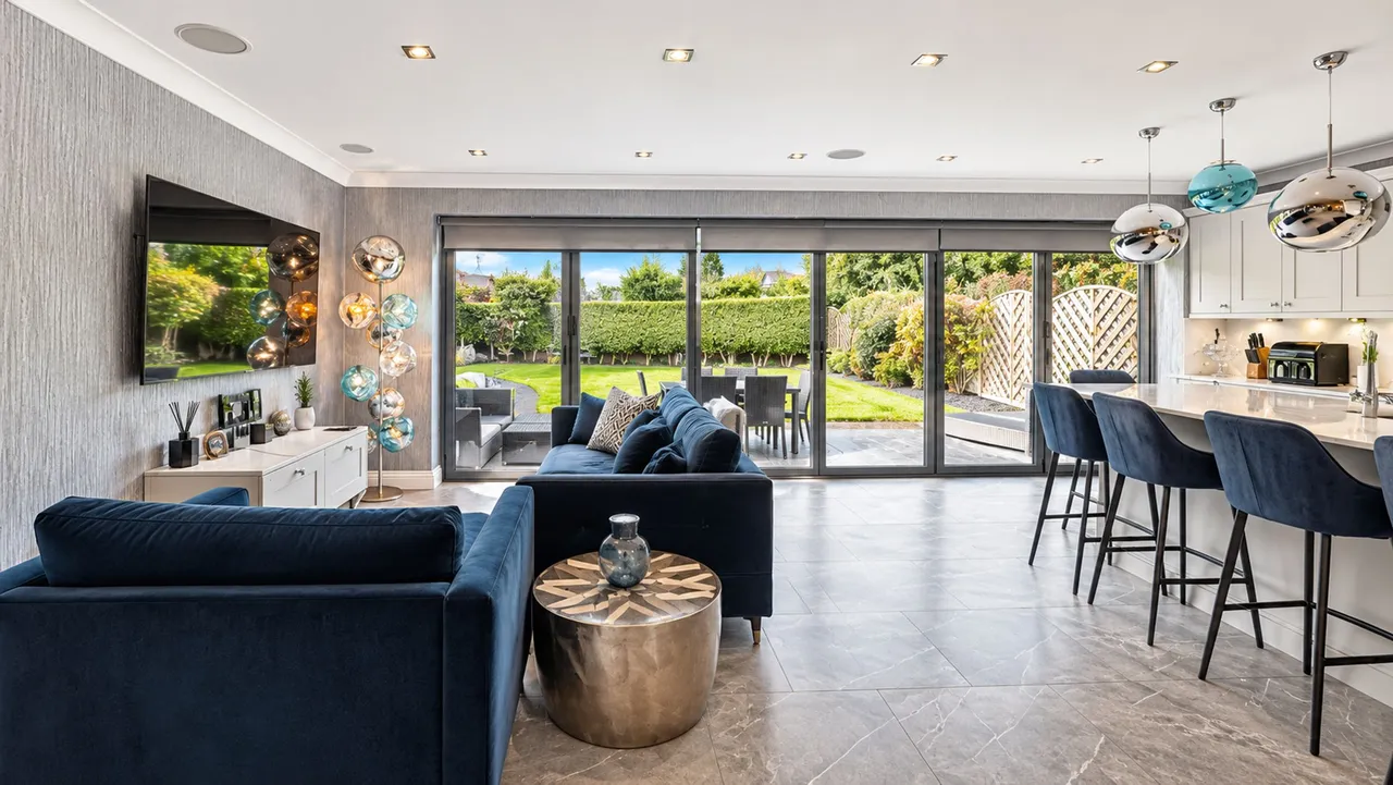 Winmarith Drive, Hale Barns, WA15, photo 5