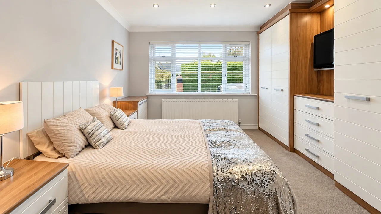 Winmarith Drive, Hale Barns, WA15, photo 12