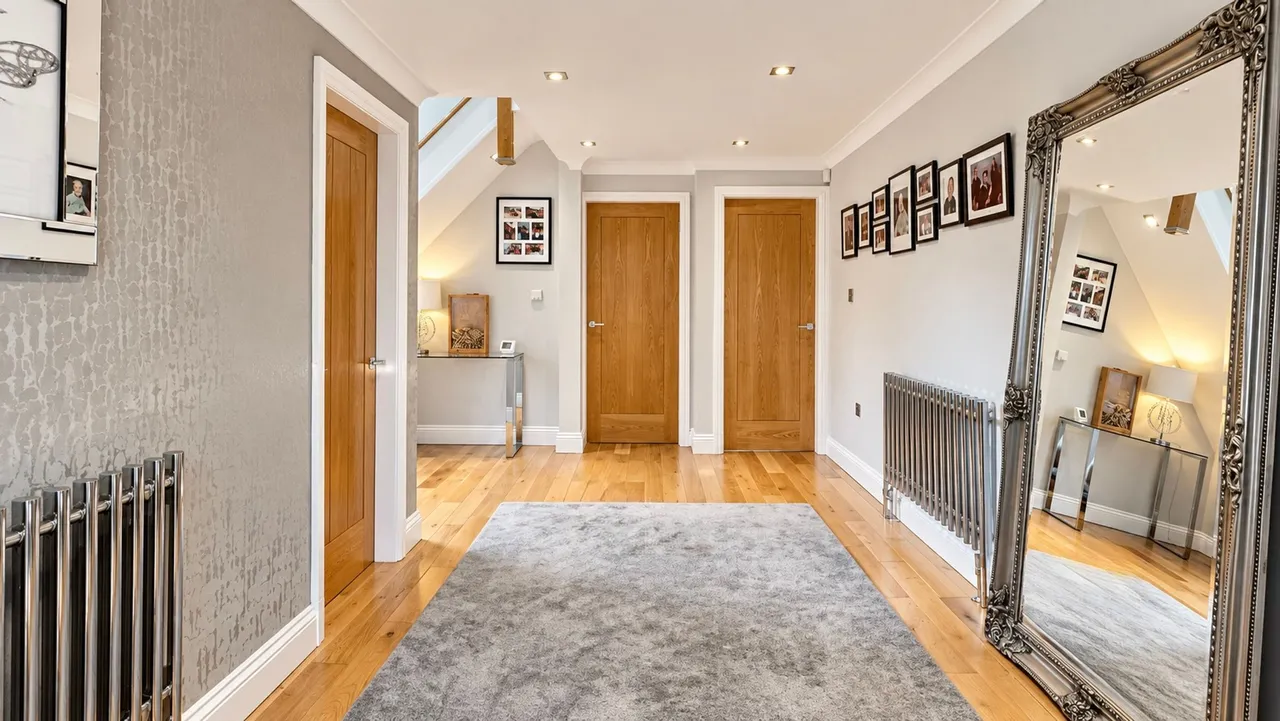 Winmarith Drive, Hale Barns, WA15, photo 13