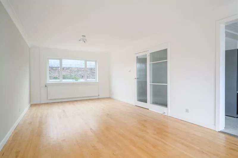 Angas Court, Weybridge KT13 9BB, photo 6