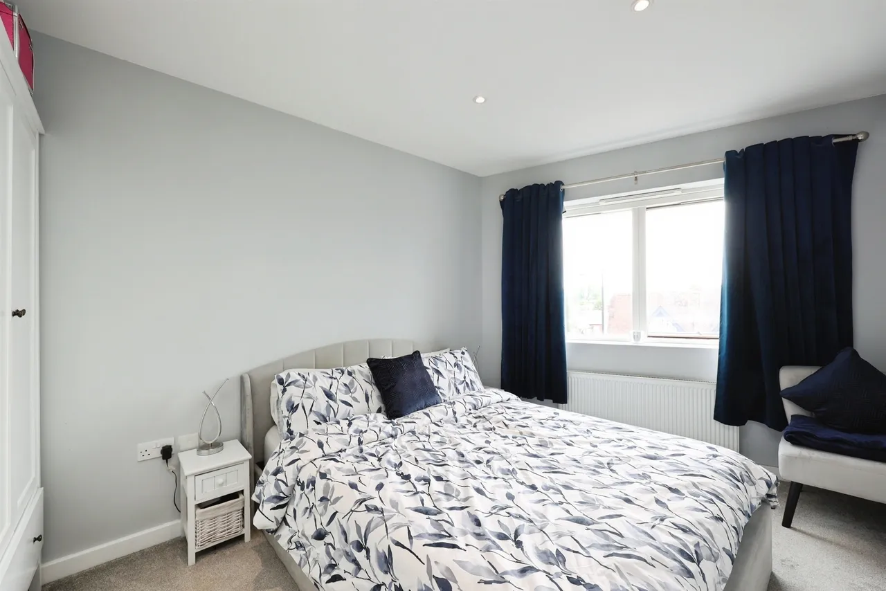 St. Albans Road, Watford, photo 8