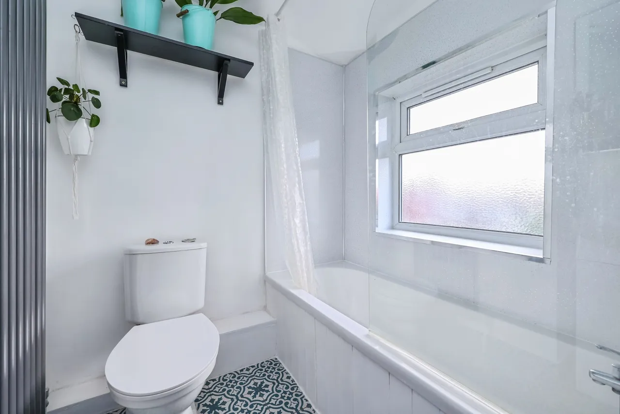 Burrows Avenue, Nottingham, NG9, photo 10
