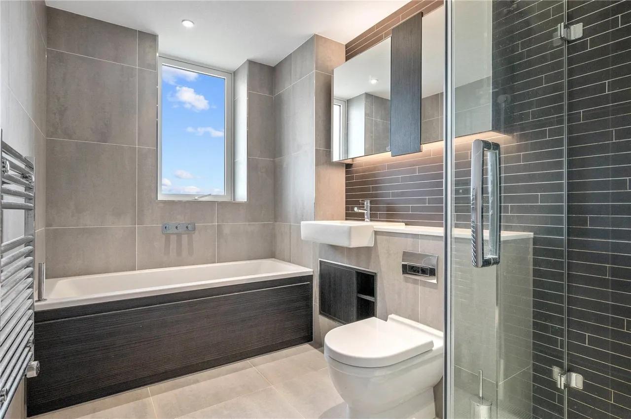 Newnton Close, Woodberry Down, N4, photo 12
