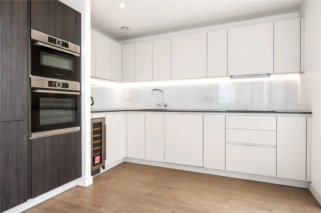 Newnton Close, Woodberry Down, N4, photo 6