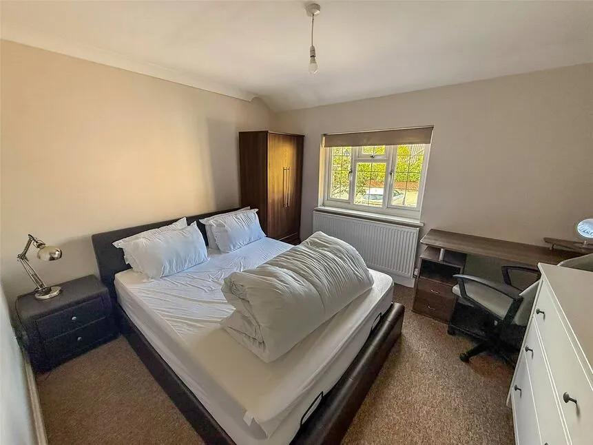 Langham Place, Egham, TW20, photo 10