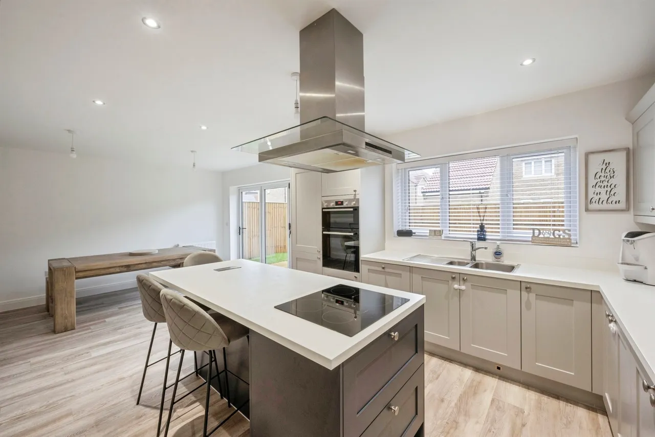 Haydn Griffiths Way, Armthorpe, Doncaster, photo 6