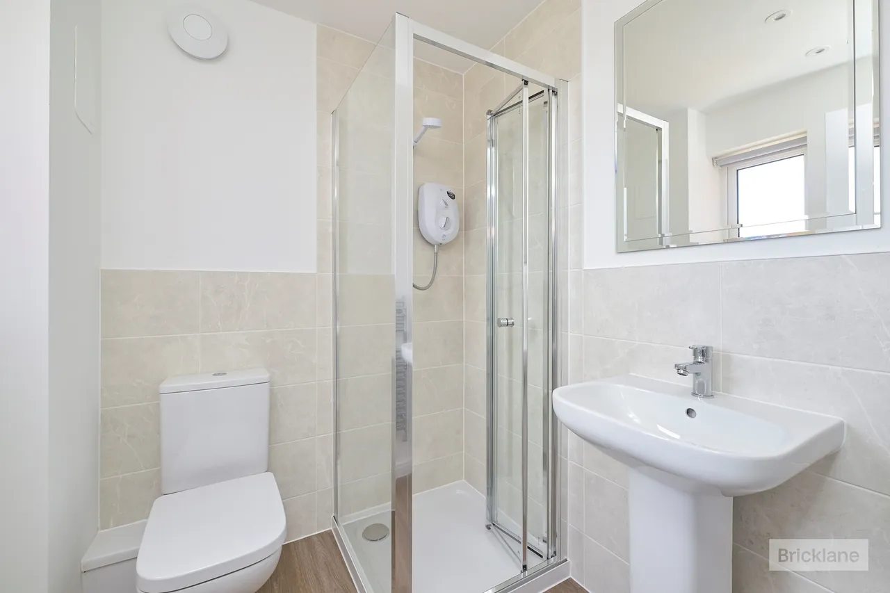 Rodney Close, MARKET HARBOROUGH, photo 8