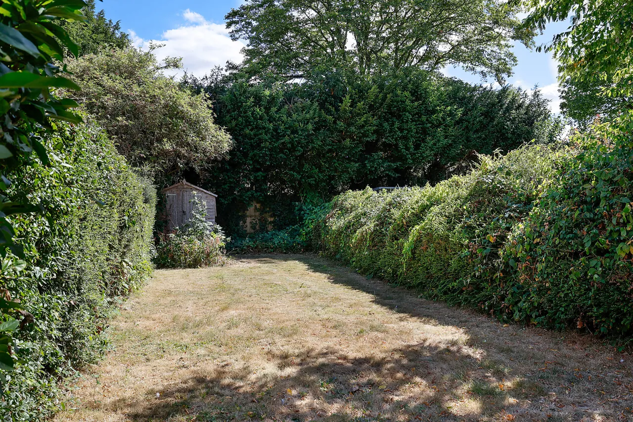 Silverlea Gardens, Horley, RH6, photo 8