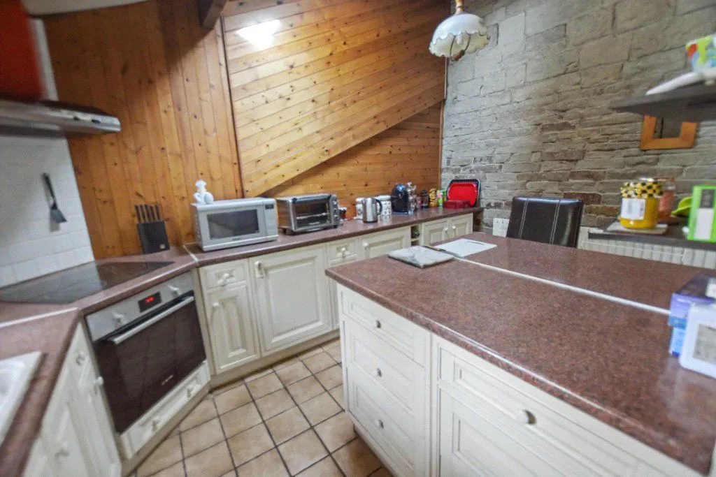 Burnt Side Road, Leeds, LS12, photo 14
